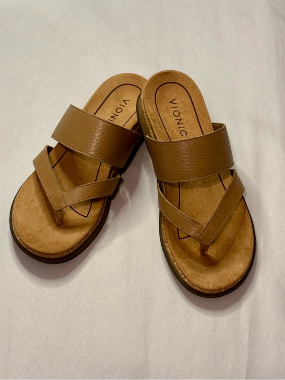 Vionic "Marvina" Women's Tan Leather Orthotic Comfort Sandals Slip On Size 6.5M